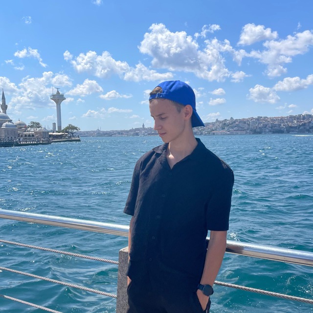 Кирилл Михайленко